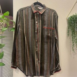 Loren’s Italy button down top